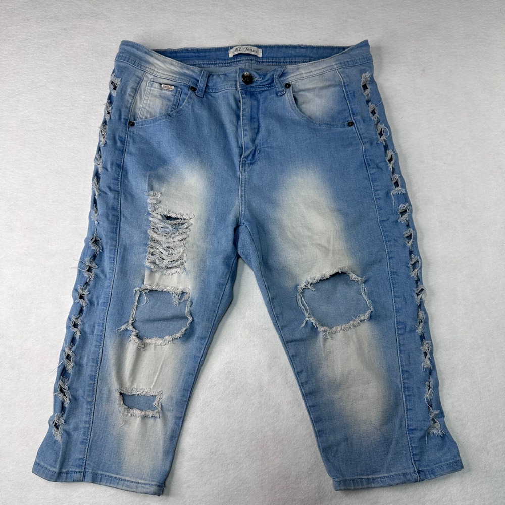 AQ Jeans Capri Denim Pants Womens 16 Light‎ Wash Good Distressed Shredded